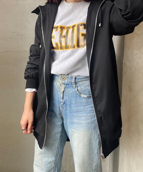 Doux Belle(ドゥーベル)の「フード付きビックシルエットコート(ブルゾン・レディース・ブラック/ベージュ・LARGE/MEDIUM)」の1枚目の写真