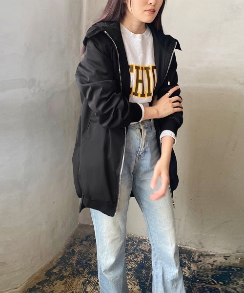 Doux Belle(ドゥーベル)の「フード付きビックシルエットコート(ブルゾン・レディース・ブラック/ベージュ・LARGE/MEDIUM)」の17枚目の写真