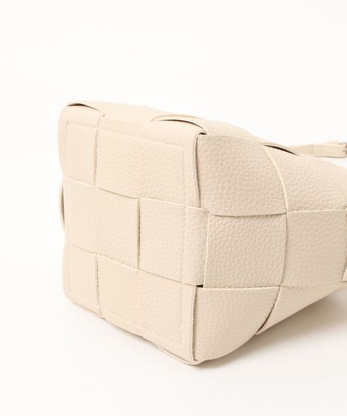 Samansa Mos2 blue（サマンサモスモスブルー）の「合皮メッシュ2WAYミニトートバッグ（トートバッグ・レディース・オフホワイト/グリーン/シルバーグレー・ﾌﾘ-）」の5枚目の写真