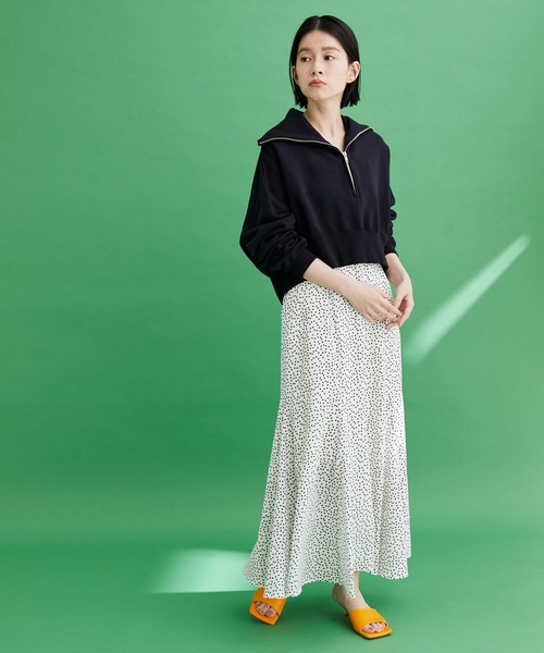 ADAM ET ROPE'(アダムエロペ)の「【アウトレット店舗・WEB限定】ランダムドット柄マーメイドスカート(スカート・レディース・ブラック/オフホワイト/ブラウン・FREE)」の5枚目の写真