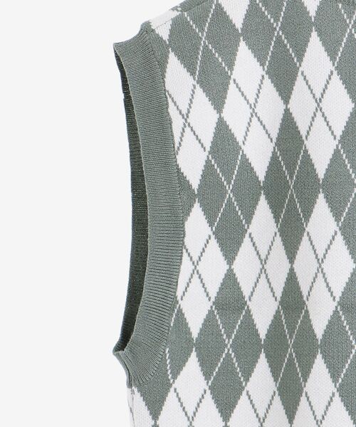 MAJESTIC LEGON（マジェスティックレゴン）の「ガーリーパターンニットベスト（ベスト・レディース・ホワイト系その他2/ブラック系その他/グリーン系その他・MEDIUM）」の7枚目の写真