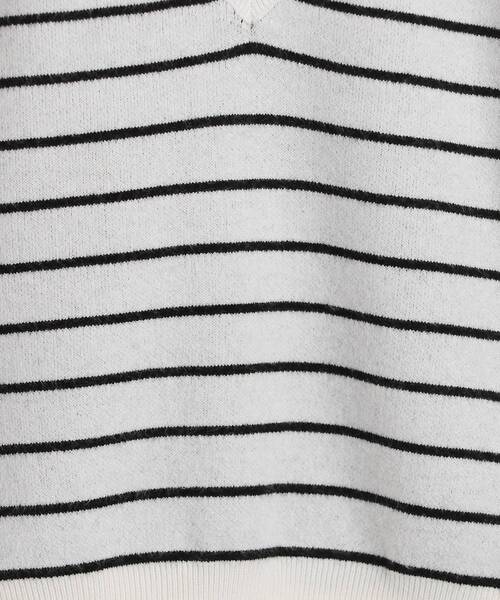 MAJESTIC LEGON（マジェスティックレゴン）の「ガーリーパターンニットベスト（ベスト・レディース・ホワイト系その他2/ブラック系その他/グリーン系その他・MEDIUM）」の6枚目の写真