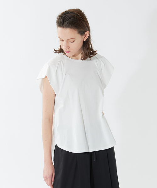 qualite（カリテ）の「《セットアップ対応》クールスムースフレアーカットソー（Tシャツ/カットソー・レディース・ブラック/オフホワイト/モカ/ボルドー・フリー）」の2枚目の写真