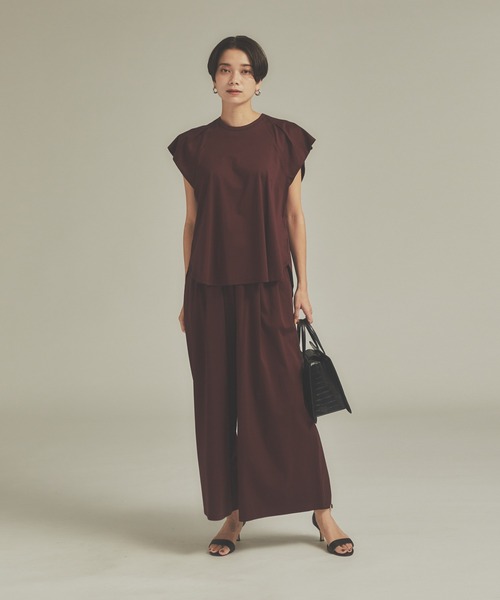 qualite（カリテ）の「《セットアップ対応》クールスムースフレアーカットソー（Tシャツ/カットソー・レディース・ブラック/オフホワイト/モカ/ボルドー・フリー）」の19枚目の写真