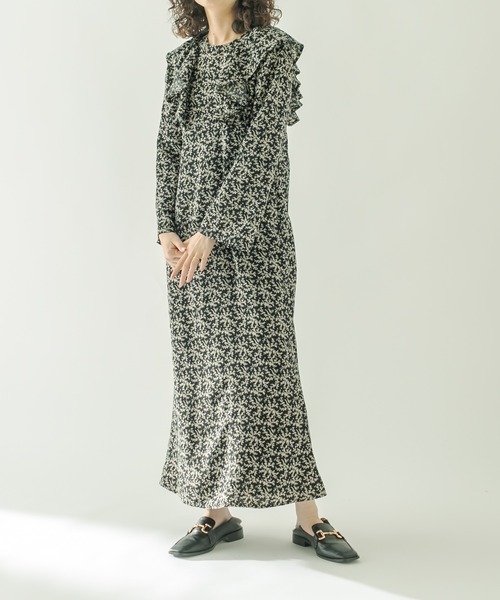 mystic（ミスティック）の「花柄フリルワンピース（ワンピース・レディース・ブラック/ダークブラウン・1/2）」の5枚目の写真