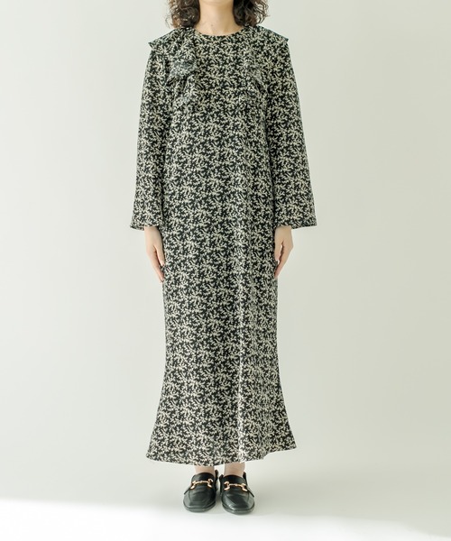 mystic（ミスティック）の「花柄フリルワンピース（ワンピース・レディース・ブラック/ダークブラウン・1/2）」の12枚目の写真