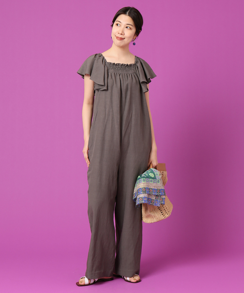 IENA LA BOUCLE（イエナラブークル）の「IENA LA BOUCLE V/L ラッフルオールインワン（つなぎ/オールインワン・レディース・グリーン/チャコールグレー・FREE）」の5枚目の写真