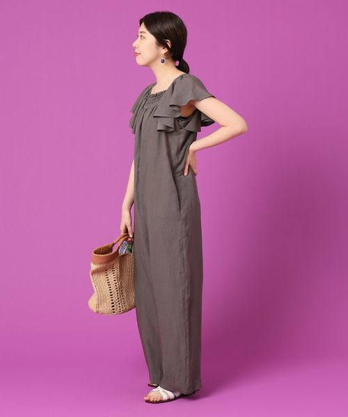 IENA LA BOUCLE（イエナラブークル）の「IENA LA BOUCLE V/L ラッフルオールインワン（つなぎ/オールインワン・レディース・グリーン/チャコールグレー・FREE）」の6枚目の写真