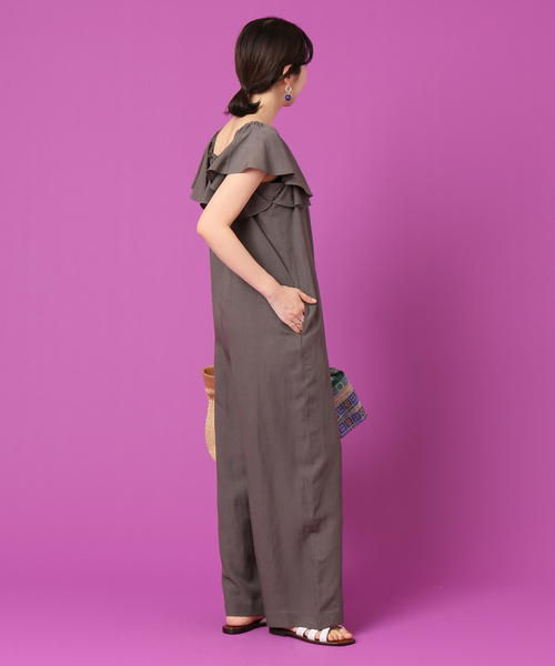 IENA LA BOUCLE（イエナラブークル）の「IENA LA BOUCLE V/L ラッフルオールインワン（つなぎ/オールインワン・レディース・グリーン/チャコールグレー・FREE）」の7枚目の写真