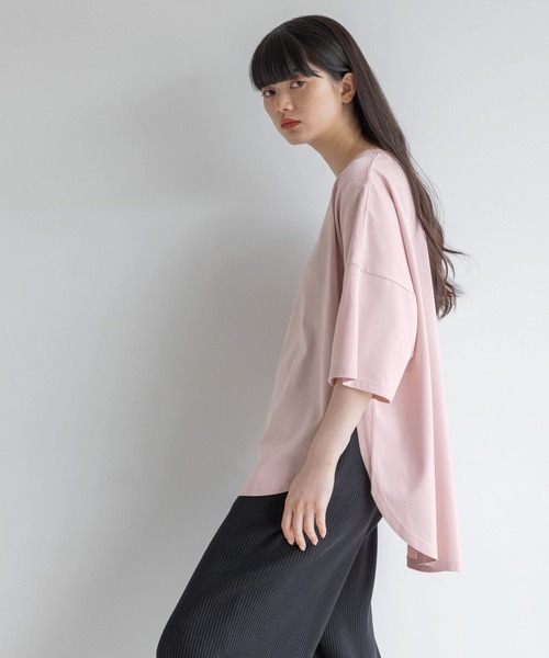 yuw（ユウ）の「ラウンドルーズＴee　294530（Tシャツ/カットソー・レディース・グレー/オフホワイト/ピンク/ブルー/ブラック/バーガンディー/ピンク系その他・FREE）」の6枚目の写真