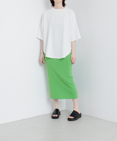 yuw（ユウ）の「ラウンドルーズＴee　294530（Tシャツ/カットソー・レディース・グレー/オフホワイト/ピンク/ブルー/ブラック/バーガンディー/ピンク系その他・FREE）」の9枚目の写真