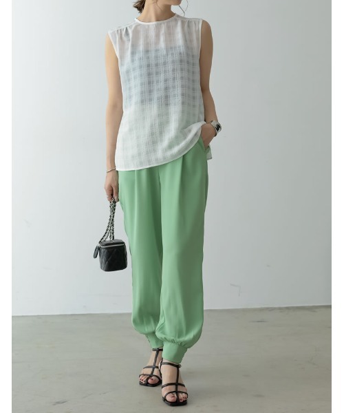 Re:EDIT（リエディ）の「[新サイズ追加][低身長/高身長/大きいサイズ有][洗濯機で洗える]ジョーゼットフロントタックジョガーパンツ（その他パンツ・レディース・ブラック/パープル/グリーン/ピンク/グレー/アイボリー・SMALL/MEDIUM/LARGE/SHORT/TALL/X-LARGE）」の13枚目の写真