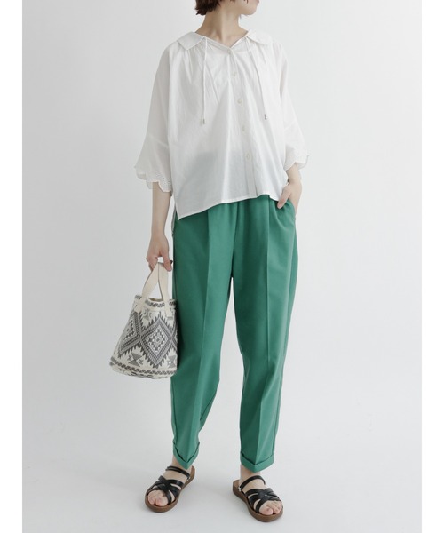 Samansa Mos2 blue（サマンサモスモスブルー）の「クロップドテーパードパンツ（その他パンツ・レディース・グリーン/ベージュ/ライトベージュ・ﾌﾘ-）」の9枚目の写真