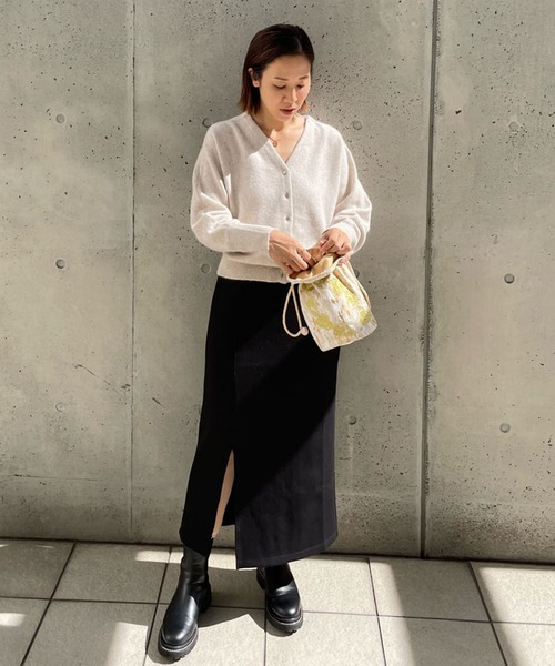 un dix cors(アンディコール)の「コーデの主役に ジャガード刺繍バッグ(ショルダーバッグ・レディース・ゴールド/グリーン・FREE)」の6枚目の写真