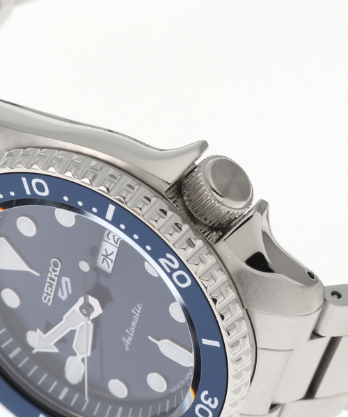 SEIKO 5(セイコーファイブ)の「【SEIKO / セイコー】5 SPORTS SBSA001 Navy(アナログ腕時計・メンズ・シルバー・FREE)」の4枚目の写真