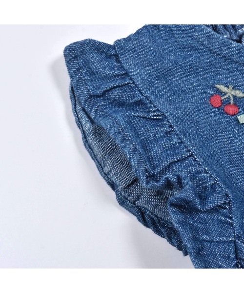 SLAP SLIP BABY（スラップスリップベビー）の「SLAPSLIPBABY/チェリー刺繍リボンデニムレースコットンブルマ付きワンピースベビー(70~80cm)（ワンピース・キッズ・ピンク/ブルー・ONESIZE）」の8枚目の写真