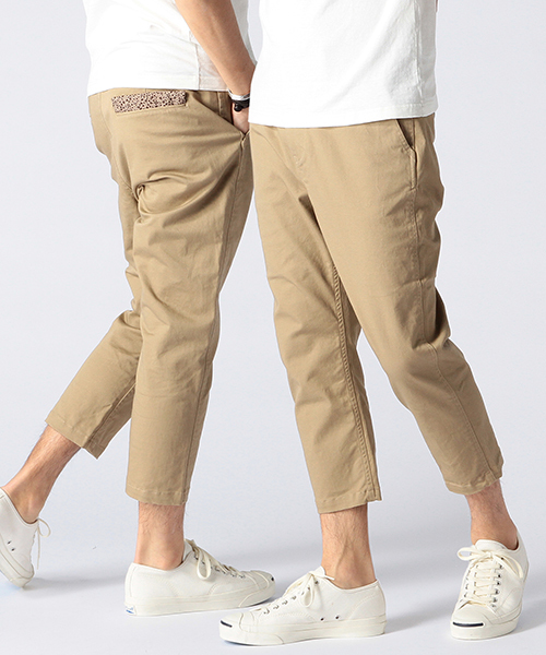 BEAMS（ビームス）の「BEAMS / ストレッチテーパード 7/10 チノ（その他パンツ・メンズ・ホワイト/ブラック/ベージュ/ネイビー・SMALL/MEDIUM/LARGE/X-LARGE）」の3枚目の写真