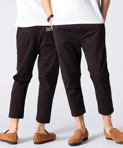 BEAMS（ビームス）の「BEAMS / ストレッチテーパード 7/10 チノ（その他パンツ・メンズ・ホワイト/ブラック/ベージュ/ネイビー・SMALL/MEDIUM/LARGE/X-LARGE）」の4枚目の写真