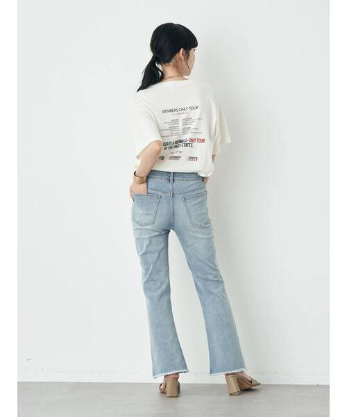 earth music&ecology(アースミュージックアンドエコロジー)の「メンバーツアーロゴTEE(Tシャツ/カットソー・レディース・チャコールグレー/オフホワイト・FREE)」の22枚目の写真