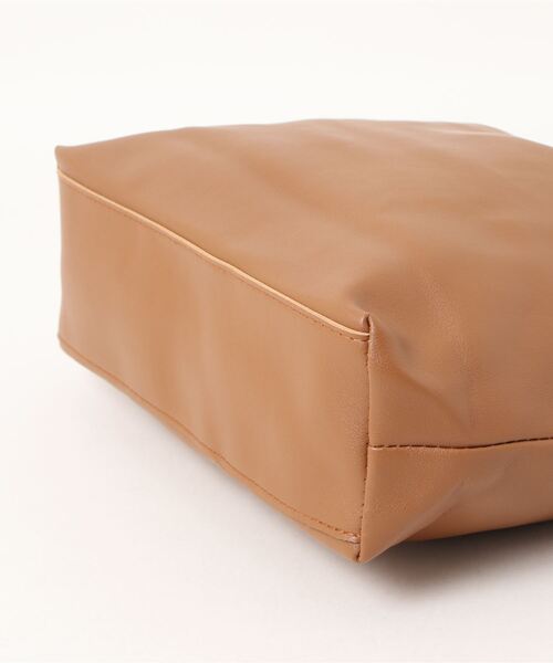 ibeul_（イベール）の「ウェーブショルダーバッグ（ショルダーバッグ・レディース・ベージュ/ブラック/キャメル・FREE）」の15枚目の写真