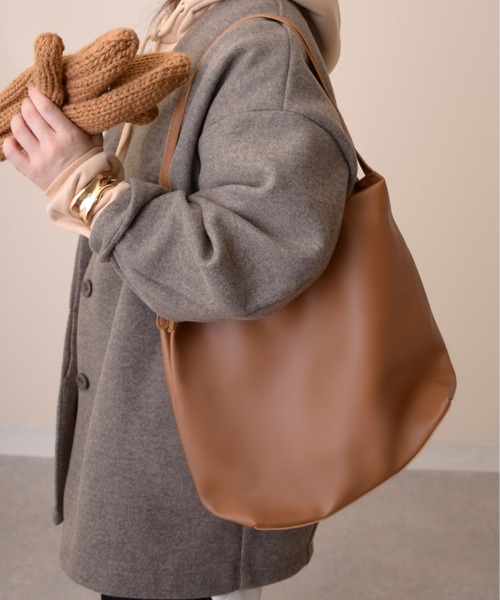 ibeul_（イベール）の「ウェーブショルダーバッグ（ショルダーバッグ・レディース・ベージュ/ブラック/キャメル・FREE）」の16枚目の写真