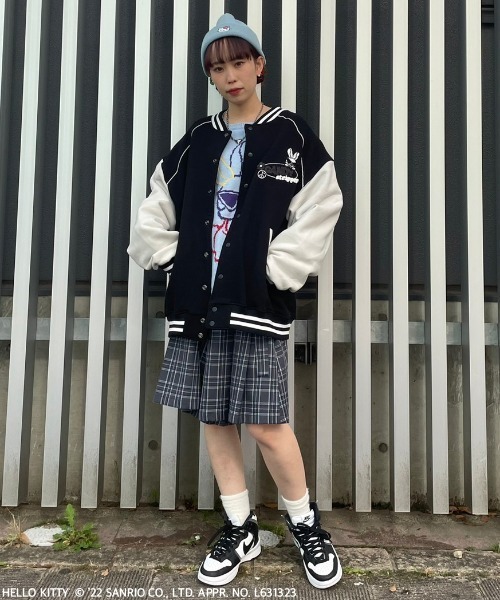 Candy Stripper（キャンディストリッパー）の「COOL BUNNY SWEAT STADIUM ジャンパー（スタジャン・レディース・ブラック/ヘザーグレー・2）」の16枚目の写真