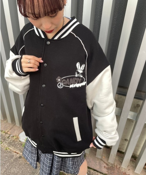 Candy Stripper（キャンディストリッパー）の「COOL BUNNY SWEAT STADIUM ジャンパー（スタジャン・レディース・ブラック/ヘザーグレー・2）」の19枚目の写真