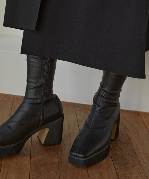 ACYM(アシーム)の「Betty socks fit ブーツ(ブーツ・レディース・ブラック・SMALL/MEDIUM/LARGE)」の9枚目の写真