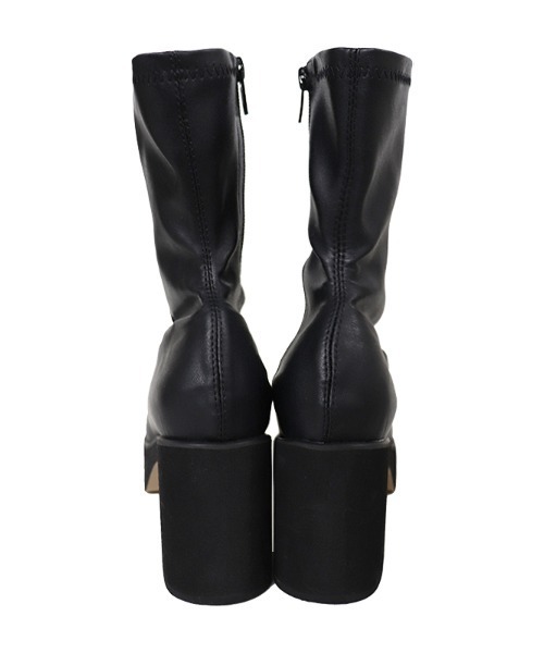 ACYM(アシーム)の「Betty socks fit ブーツ(ブーツ・レディース・ブラック・SMALL/MEDIUM/LARGE)」の3枚目の写真