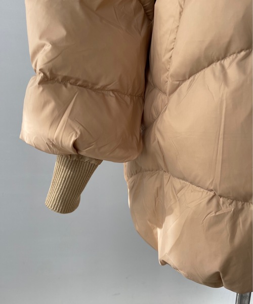 SANSeLF(サンセルフ)の「フリンジダウン【SANSeLF】sanw22a082(ダウンジャケット/コート・レディース・ベージュ/ブラック・FREE)」の18枚目の写真