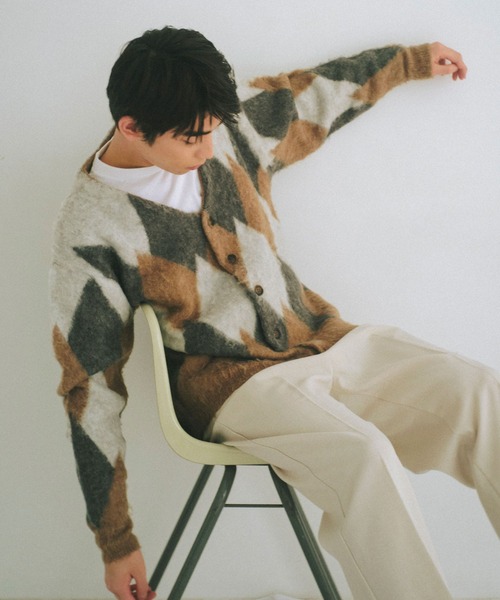 WHIMSIC（ウィムジック）の「【UNISEX】アーガイルシャギーニットカーディガン（カーディガン/ボレロ・メンズ・ブルー/イエロー/チャコールグレー・FREE）」の15枚目の写真