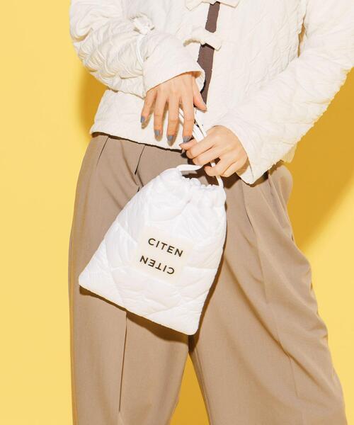 CITEN（シテン）の「＜CITEN＞パデッド キンチャクバッグ（ハンドバッグ・レディース・ロイヤルブルー/ピンク/ホワイト/ブラック/シルバー・FREE）」の22枚目の写真