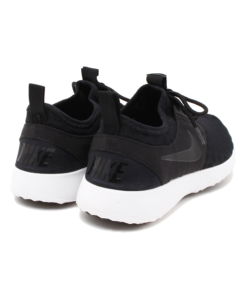 NIKE（ナイキ）の「【NIKE】スニーカー（スニーカー・レディース・ブラック/ホワイト・23.5cm/24.5cm）」の11枚目の写真