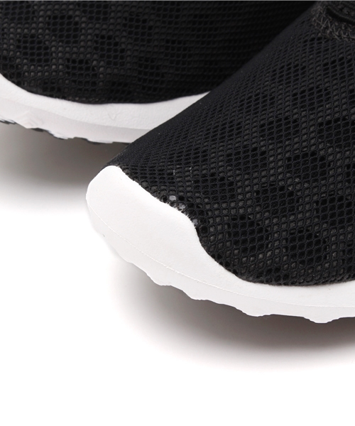 NIKE（ナイキ）の「【NIKE】スニーカー（スニーカー・レディース・ブラック/ホワイト・23.5cm/24.5cm）」の12枚目の写真