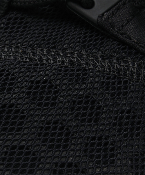 NIKE（ナイキ）の「【NIKE】スニーカー（スニーカー・レディース・ブラック/ホワイト・23.5cm/24.5cm）」の7枚目の写真