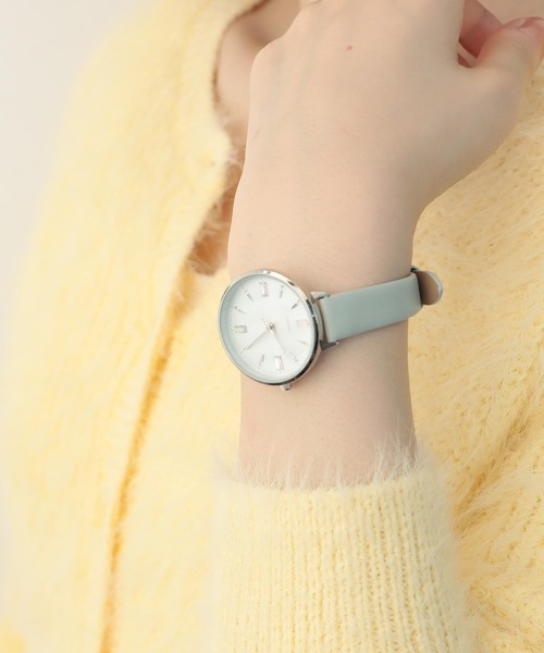 Three Four Time（ｽﾘｰﾌｫｰﾀｲﾑ）の「ストーン合皮ウォッチ　/　時計（アナログ腕時計・レディース・ブルー/グレー/ベージュ・FREE）」の8枚目の写真