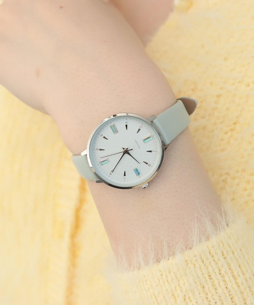 Three Four Time（ｽﾘｰﾌｫｰﾀｲﾑ）の「ストーン合皮ウォッチ　/　時計（アナログ腕時計・レディース・ブルー/グレー/ベージュ・FREE）」の18枚目の写真