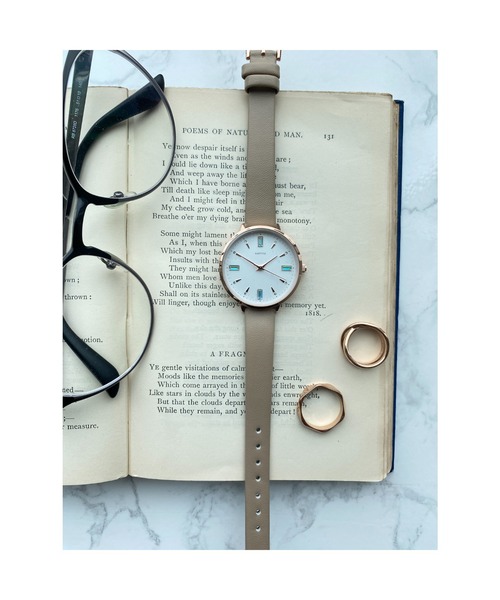 Three Four Time（ｽﾘｰﾌｫｰﾀｲﾑ）の「ストーン合皮ウォッチ　/　時計（アナログ腕時計・レディース・ブルー/グレー/ベージュ・FREE）」の14枚目の写真