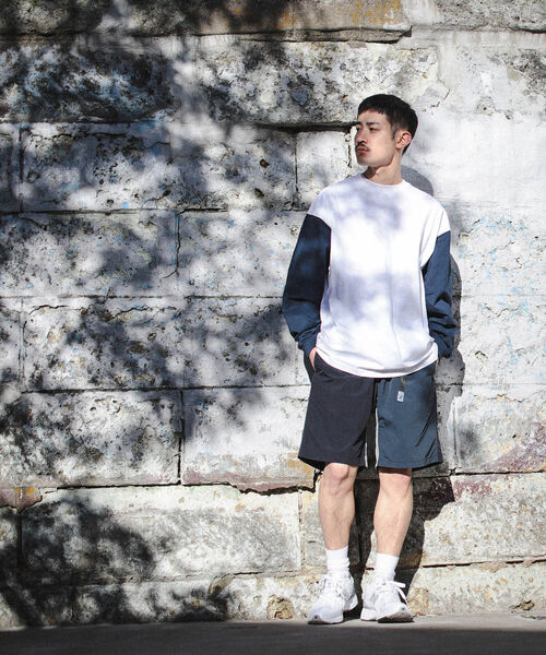 Champion（チャンピオン）の「Champion × BEAMS / 別注 2トーン ロングスリーブ Tシャツ（Tシャツ/カットソー・メンズ・ブラック/ホワイト/グレー系その他・M/XL/L）」の4枚目の写真