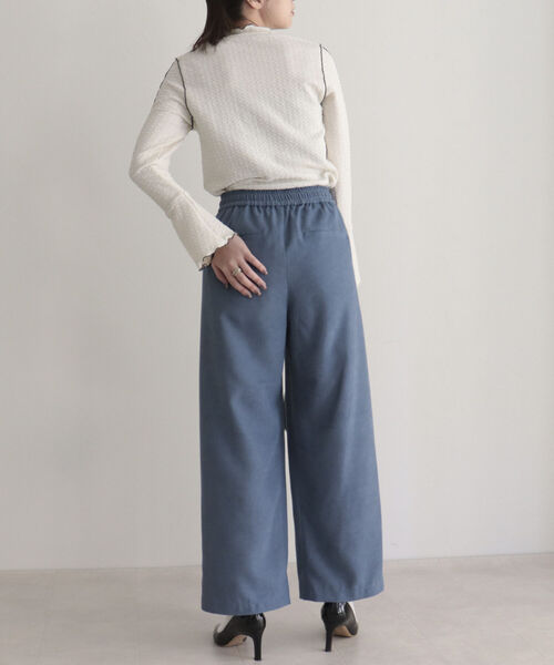 fredy emue（フレディエミュ）の「起毛イージーセミワイドパンツ（スラックス・レディース・ブラック/オフホワイト/グレイッシュブルー/ミント・36/38）」の10枚目の写真