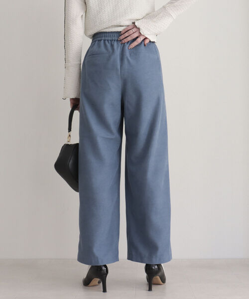 fredy emue（フレディエミュ）の「起毛イージーセミワイドパンツ（スラックス・レディース・ブラック/オフホワイト/グレイッシュブルー/ミント・36/38）」の15枚目の写真