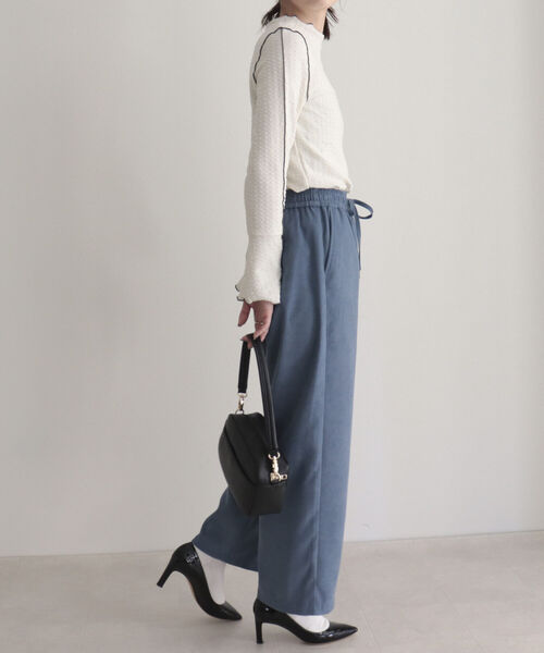 fredy emue（フレディエミュ）の「起毛イージーセミワイドパンツ（スラックス・レディース・ブラック/オフホワイト/グレイッシュブルー/ミント・36/38）」の19枚目の写真