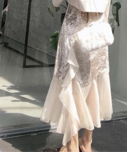 meJane(ミージェーン)の「光沢フロッキー×シフォンドッキングマーメイドスカート(スカート・レディース・ブラック/アイボリー・M/L)」の12枚目の写真