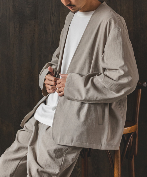 JOURNAL STANDARD（ジャーナルスタンダード）の「【EVALET / エバレット】ストレッチノーカラージャケット（ノーカラージャケット・メンズ・ダークブルー/グレー/ベージュ・MEDIUM/LARGE/SMALL）」の21枚目の写真