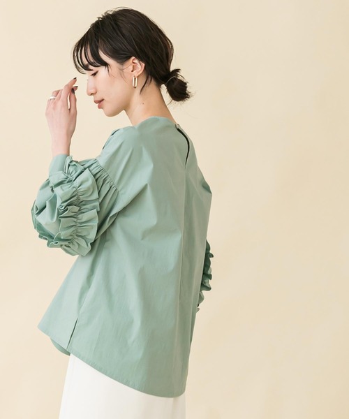 Gready Brilliant（グレディブリリアン）の「ＣＮフリルスリーブブラウス（シャツ/ブラウス・レディース・オフホワイト/ベージュ/グリーン・38）」の3枚目の写真