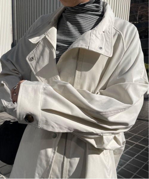 r.（アールドット）の「シャークスキン ミディ丈ミリタリーコート（ミリタリージャケット・レディース・ネイビー/ベージュ/カーキ/ブラック/オフホワイト・FREE）」の10枚目の写真