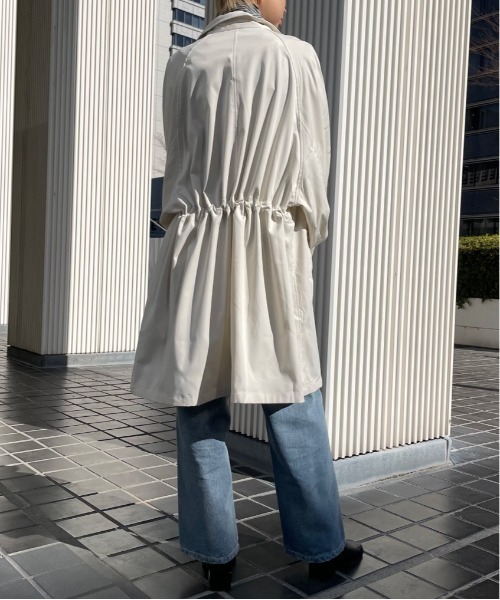 r.（アールドット）の「シャークスキン ミディ丈ミリタリーコート（ミリタリージャケット・レディース・ネイビー/ベージュ/カーキ/ブラック/オフホワイト・FREE）」の11枚目の写真