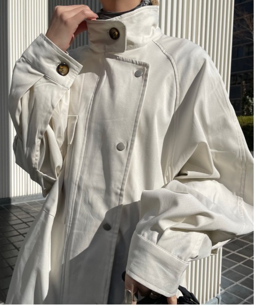 r.（アールドット）の「シャークスキン ミディ丈ミリタリーコート（ミリタリージャケット・レディース・ネイビー/ベージュ/カーキ/ブラック/オフホワイト・FREE）」の16枚目の写真