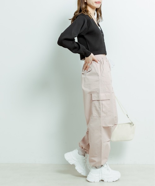 OLIVE des OLIVE（オリーブデオリーブ）の「ショート丈Vネックカーディガン（カーディガン/ボレロ・レディース・ブラック/オフホワイト/サックスブルー/イエロー・FREE）」の15枚目の写真