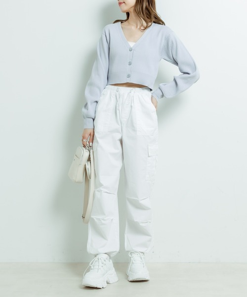 OLIVE des OLIVE（オリーブデオリーブ）の「ショート丈Vネックカーディガン（カーディガン/ボレロ・レディース・ブラック/オフホワイト/サックスブルー/イエロー・FREE）」の20枚目の写真